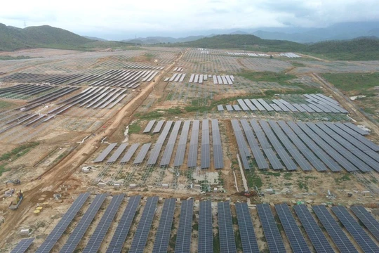 Dự án Nhà máy điện mặt trời KN Vạn Ninh (Nguồn: licogi16.vn)