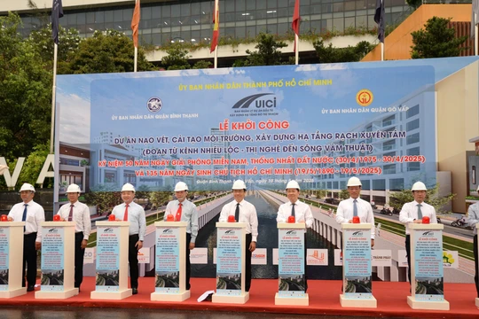 Khởi công cải tạo rạch ô nhiễm bậc nhất TP.HCM