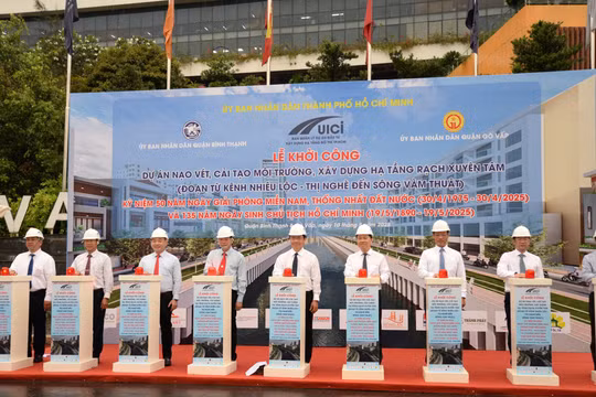 Khởi công cải tạo rạch ô nhiễm bậc nhất TP.HCM