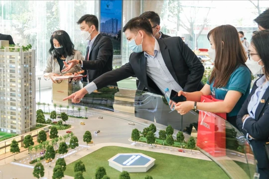 Giá bất động sản và lãi suất có xu hướng tăng trong 6 tháng qua nhưng đà tăng này sẽ chưa dừng lại.