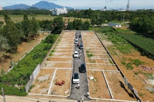 Người sử dụng đất tự lập bản vẽ tách, hợp thửa đất. Ảnh minh họa.