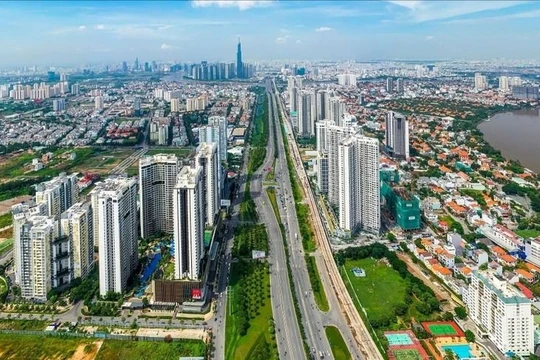 Doanh nghiệp bất động sản đang đứng trên quả trứng vỡ lúc nào không hay