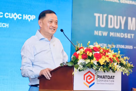 Ông Nguyễn Văn Đạt - Chủ tịch PDR tại đại hội đồng cổ đông sáng nay