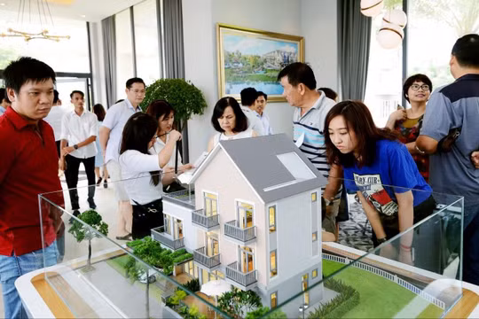 Người trẻ Việt thời buổi nào cũng khó mua nhà, nhưng tỷ lệ sở hữu bất động sản vẫn cao hàng đầu thế giới.