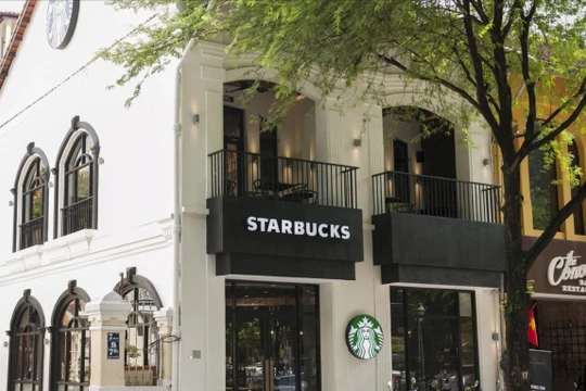 Sau 1 tháng Starbucks trả mặt bằng, chủ nhà Hàn Thuyên rao bán giá 3,2 tỷ đồng/m2