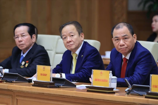 Chùm ảnh: Các doanh nhân lớn đối thoại cùng Thủ tướng tại 'Hội nghị Diên Hồng' 