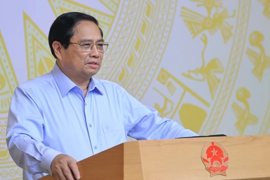 Thủ tướng Phạm Minh Chính chủ trì Hội nghị của Thường trực Chính phủ làm việc với các doanh nghiệp lớn về giải pháp góp phần phát triển kinh tế - xã hội đất nước. Ảnh (VGP/Nhật Bắc)