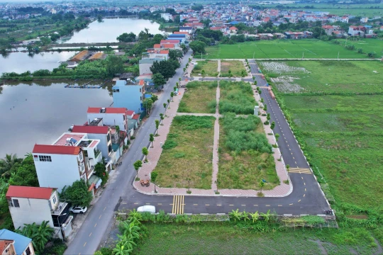 Hà Nội sẽ công khai danh sách người trúng đấu giá đất rồi bỏ cọc. (Ảnh: Lệ Chi)