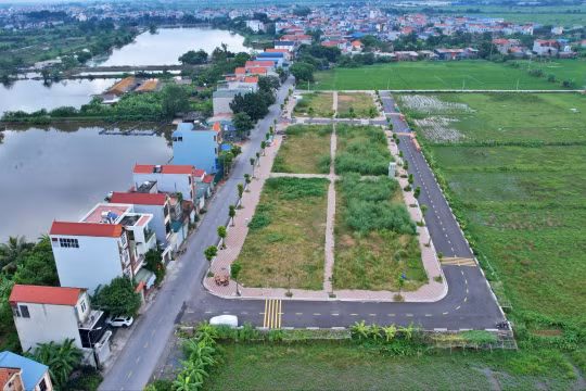 Hà Nội sẽ công khai danh sách người trúng đấu giá đất rồi bỏ cọc. (Ảnh: Lệ Chi)