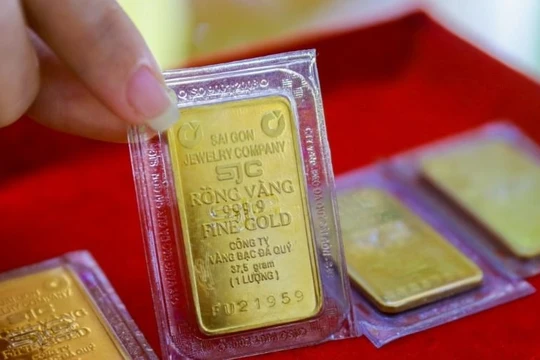 Loạt "ông lớn" vàng bạc bị xử phạt