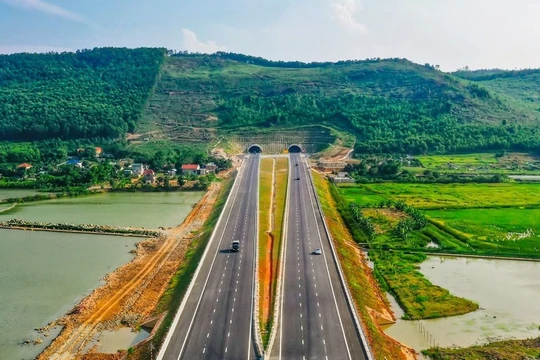 Ngành xây dựng đang bước vào một kỷ nguyên mới với những dự án có quy mô đặc biệt lớn