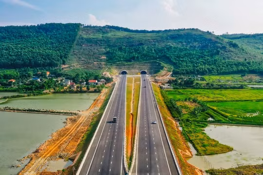 Ngành xây dựng đang bước vào một kỷ nguyên mới với những dự án có quy mô đặc biệt lớn