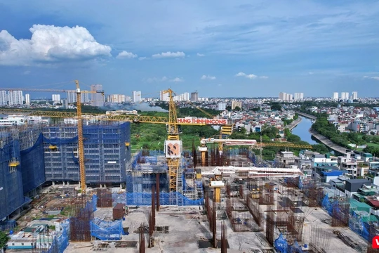 Mỗi mét vuông chung cư bán cho khách hàng đang gánh nhiều loại chi phí