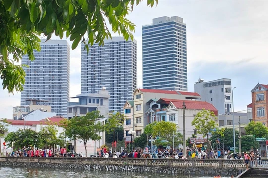 Chung cư tăng giá sốc, hơn 100.000 người lập “Cộng đồng dừng mua nhà Hà Nội”