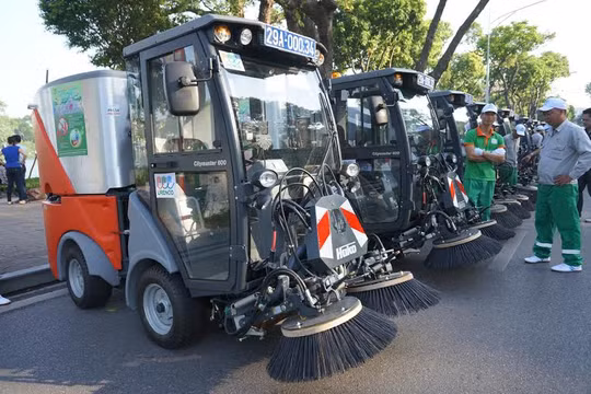 Xe quét, hút bụi chuyên dùng Hako City master 1600