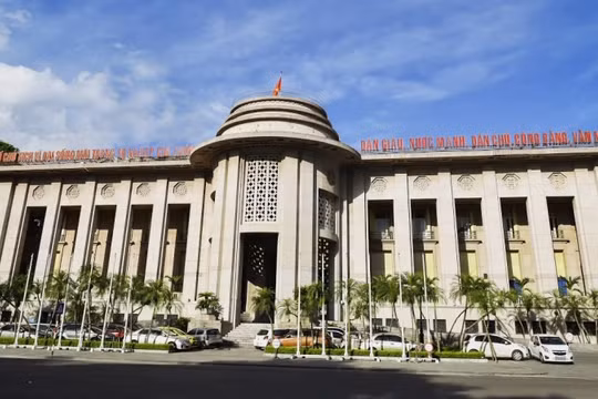 NHNN chính thức cho phép cơ cấu lại nợ và giữ nguyên nhóm nợ, áp dụng từ 24/4