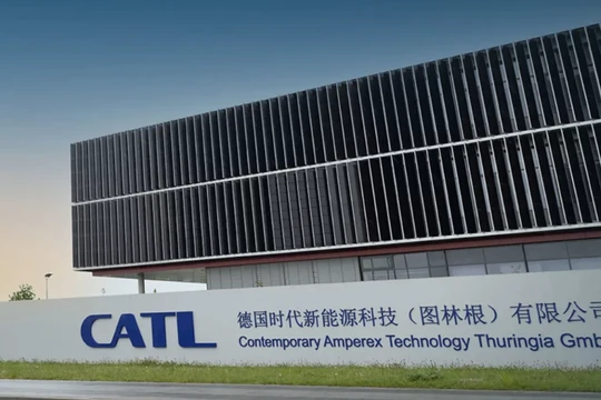 'Vua pin' Trung Quốc thống trị ngành xe điện toàn cầu: Vinfast, Tesla hay Ford đều ra sức 'săn đón'