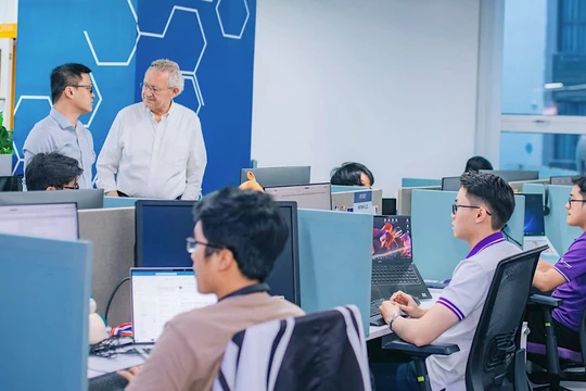 Kỹ sư Việt thiết kế chip 3nm tân tiến, được CEO Intel kỳ vọng sẽ tạo đột phá công nghệ chip