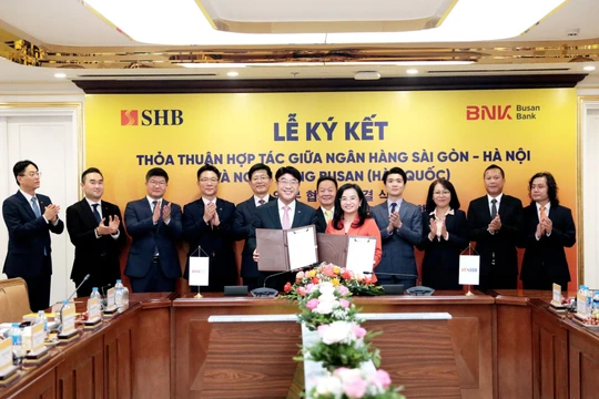 SHB bắt tay hợp tác với định chế tài chính Hàn Quốc