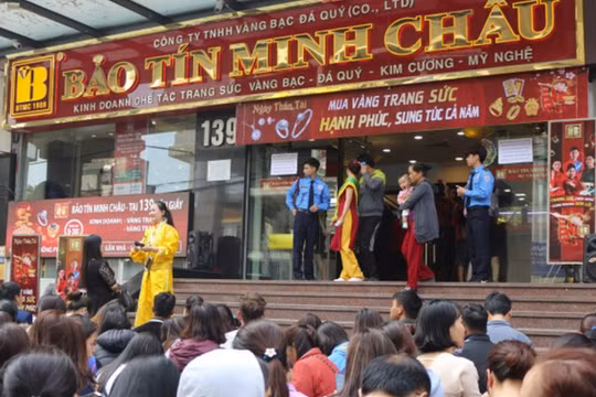 Giá vàng thường biến động ra sao ngày vía Thần Tài?