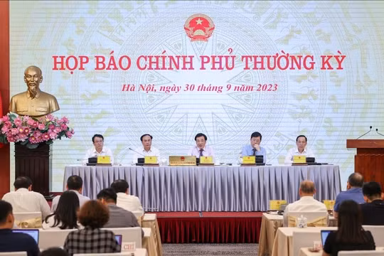 Bộ trưởng, Chủ nhiệm Văn phòng Chính phủ Trần Văn Sơn - Người phát ngôn của Chính phủ - chủ trì cuộc họp báo Chính phủ chiều nay, 30/9.
