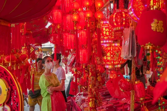 Không khí Tết nguyên đán có thể cảm nhận được ở nhiều nơi trên khắp thế giới (Ảnh: CNBC)