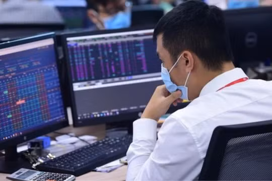 Các quỹ ETF đầu tư vào cổ phiếu Việt Nam bị rút ròng hơn 1.400 tỉ đồng trong 2 tuần