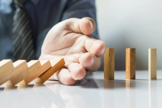 Nguyên tắc 'cắt lỗ' trong chứng khoán: Các huyền thoại đầu tư làm thế nào?