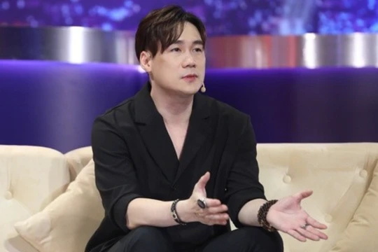 Yêu cầm tạm dừng giao dịch tài sản của ca sĩ Khánh Phương 