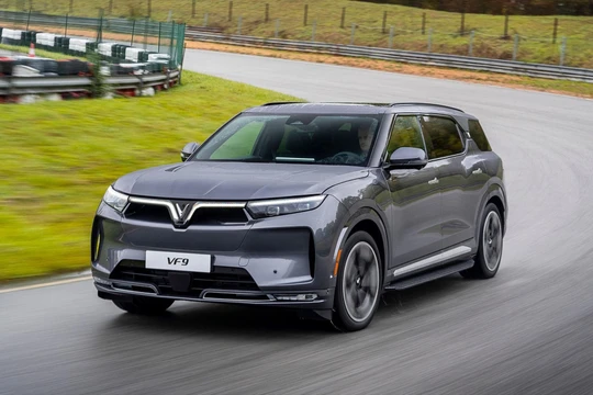 Cổ phiếu VinFast giảm phiên thứ 3 liên tiếp, xuống dưới 40 USD/cp