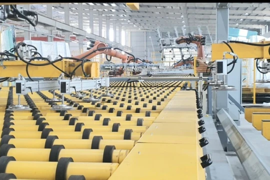 Doanh thu mảng gương, kính của Viglacera liên tục sụt giảm. Ảnh minh hoạ: VGC 