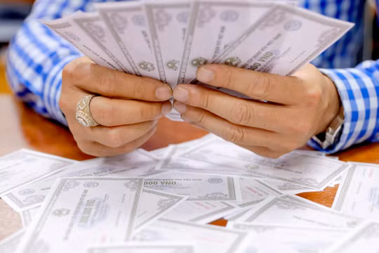 Dự thảo quy định mới cho phép doanh nghiệp có thể thay đổi mục đích sử dụng vốn trái phiếu. Ảnh minh hoạ: NM