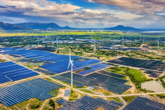 Công ty năng lượng của ông Vũ Quang Bảo nợ gấp 15 lần vốn chủ, lỗ liên tiếp 4 năm