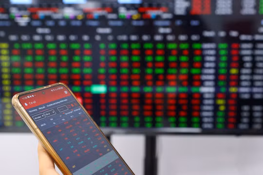 Rủi ro từ huy động tiền gửi “trá hình” của các công ty chứng khoán 