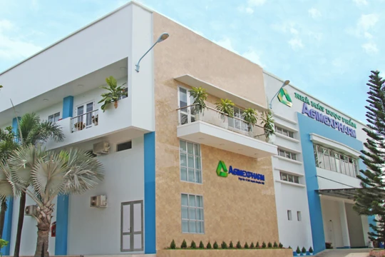 Doanh nghiệp dược đầu tiên trên sàn báo lãi kỷ lục trong quý IV 