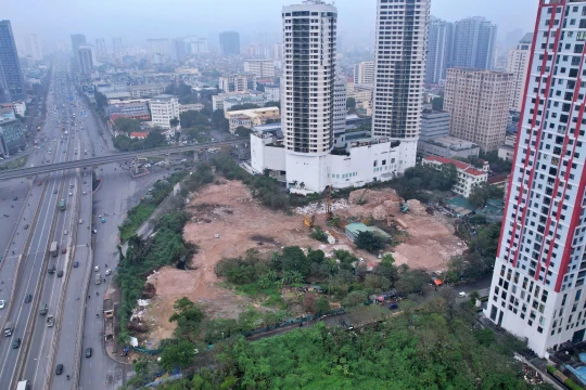 Cận cảnh "đất vàng" Constrexim Complex bất động nhiều năm vừa đổi chủ 