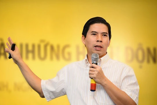 Ông Nguyễn Đức Tài bán ra 1 triệu cổ phiếu MWG 