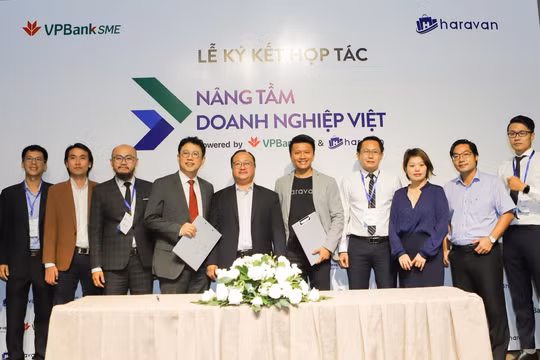 Lễ ký kết hợp tác giữa VPBankSME và Haravan