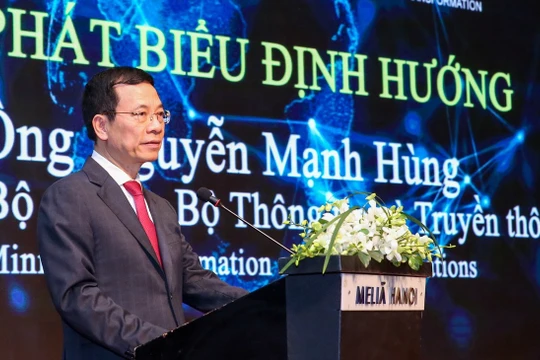 Bộ trưởng Nguyễn Mạnh Hùng cho rằng sứ mệnh của an toàn, an ninh mạng Việt Nam là bảo vệ sự thịnh vượng của Việt Nam trên không gian mạng.