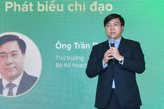 Ông Trần Duy Đông - Thứ trưởng bộ Kế hoạch và Đầu tư - cho rằng cần tăng cường đổi mới sáng tạo và chuyển đổi số, đưa các startup Việt đạt được thành công lâu dài.
