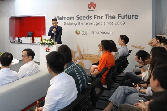 Toàn cảnh buổi khai mạc chương trình đào tại Hạt giống Viễn thông tương lai 2020.