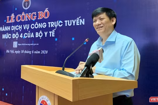 Quyền Bộ trưởng Bộ Y tế Nguyễn Thanh Long