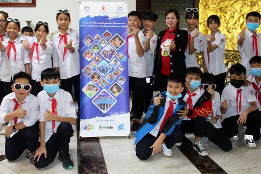 Chương trình thu hút sự tham gia của 70 em học sinh trên địa bàn Hạ Long.