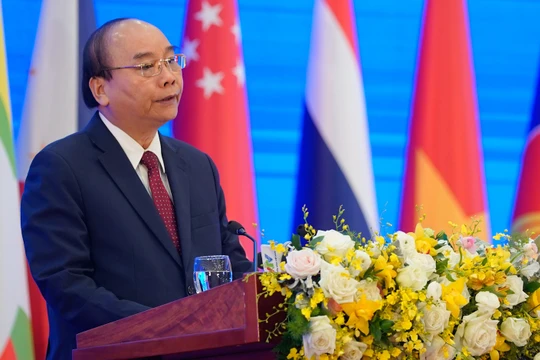 Thủ tướng Nguyễn Xuân Phúc tại Hội nghị Cấp cao ASEAN 37