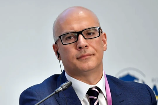 Ông Andrew Edward Williamson - Phó Chủ tịch phụ trách Quan hệ Chính phủ toàn cầu, Cố vấn Kinh tế của Tập đoàn Công nghệ Huawei.