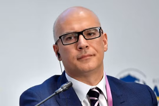 Ông Andrew Edward Williamson - Phó Chủ tịch phụ trách Quan hệ Chính phủ toàn cầu, Cố vấn Kinh tế của Tập đoàn Công nghệ Huawei.