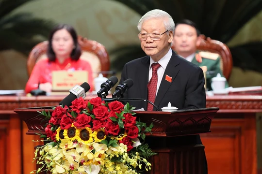 Tổng Bí thư, Chủ tịch nước Nguyễn Phú Trọng phát biểu chỉ đạo tại Đại hội lần thứ XVII Đảng bộ TP. Hà Nội. Ảnh: VGP.