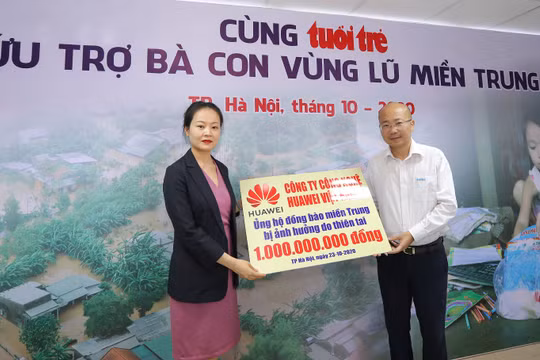 Bà Fiona Li - Phó Tổng Giám đốc phụ trách đối ngoại của Huawei Việt Nam.