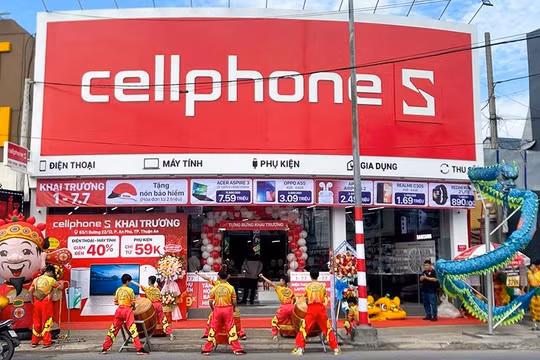 Doanh thu CellphoneS tăng vọt lên 5.500 tỷ đồng nhưng lợi nhuận liên tiếp sụt giảm