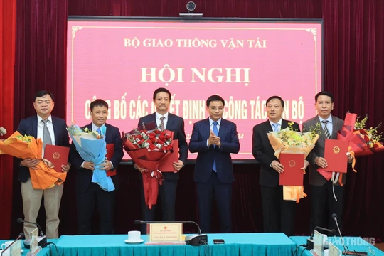 Bộ GTVT luân chuyển, bổ nhiệm hàng loạt cán bộ